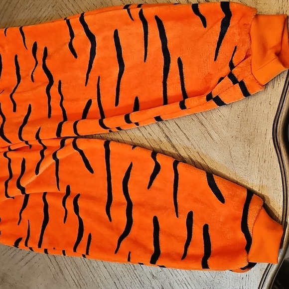 Tiger Onesie Costume XL Unisex - Picture 6 of 14